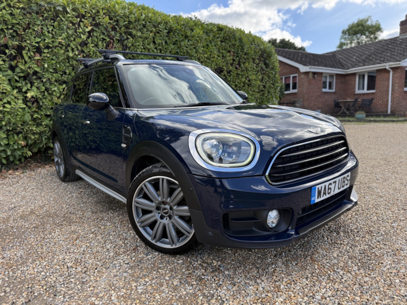 2017 MINI Countryman 2.0 Cooper D Countryman in Blue — image 1