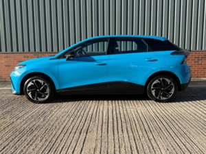 2024 MG Mg4 51kwh Se Auto 5dr in Blue — image 6