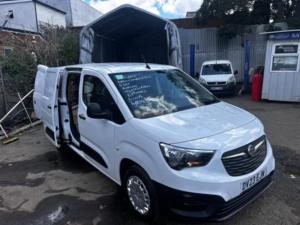 2023 Vauxhall Combo 1.5 Turbo D 2300 Prime L2 H1 Euro 6 (s/s) 6dr in White — image 4