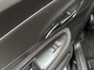 2019 Vauxhall Mokka X 1.4 I Turbo Design Nav in Black — image 4