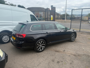2020 Volkswagen Passat 1.6 Tdi Sel Estate 5dr Diesel DSG Euro 6 (s/s) (120 Ps) in Black — image 3