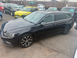 2020 Volkswagen Passat 1.6 Tdi Sel Estate 5dr Diesel DSG Euro 6 (s/s) (120 Ps) in Black — image 5