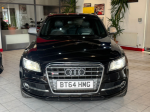 2014 Audi Sq5 3.0 Bitdi V6 in Black — image 4