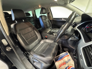 2014 Volkswagen Touareg 3.0 Tdi V6 Bluemotion Tech Se Tiptronic 4WD Euro 5 (s/s) 5dr in Grey — image 3