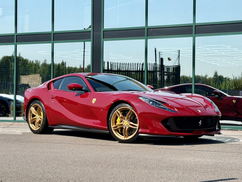 2020 Ferrari 812 Superfast 6.5 V12 in Red — image 1