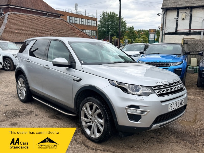 2017 Land Rover Discovery Sport Td4 Hse Luxury in Silver — image 1