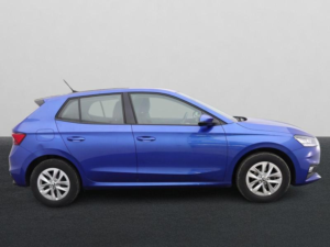 2023 Skoda Fabia 1.0 Tsi Se Comfort Hatchback 5dr Petrol Manual Euro 6 (s/s) (95 Ps) in Blue — image 3