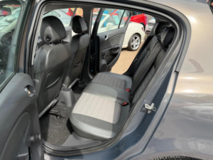 2015 Vauxhall Corsa 1.4 16v Se Euro 5 5dr in Grey — image 5