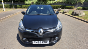 2015 Renault Clio 1.2 Dynamique Nav 1.2 16v 75 in Black — image 2