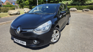 2015 Renault Clio 1.2 Dynamique Nav 1.2 16v 75 in Black — image 3