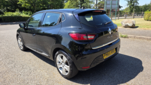 2015 Renault Clio 1.2 Dynamique Nav 1.2 16v 75 in Black — image 5