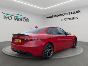 2020 Alfa Romeo Giulia 2.0t Veloce Ti Auto Euro 6 (s/s) 4dr in Red — image 4