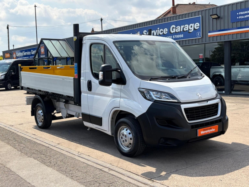 2022 Peugeot Boxer 2.2 Bluehdi 335 Built For Business L2 Euro 6 (s/s) 2dr in White — image 1