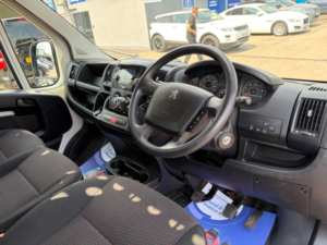 2022 Peugeot Boxer 2.2 Bluehdi 335 Built For Business L2 Euro 6 (s/s) 2dr in White — image 6