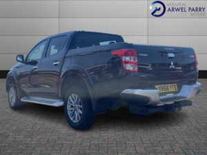 2018 Mitsubishi L200 2.4 Di-D Dc Warrior in Black — image 5