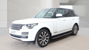 2014 Land Rover Range Rover 3.0 Td V6 Vogue Se in White — image 2