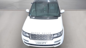 2014 Land Rover Range Rover 3.0 Td V6 Vogue Se in White — image 3