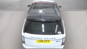 2014 Land Rover Range Rover 3.0 Td V6 Vogue Se in White — image 4