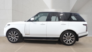 2014 Land Rover Range Rover 3.0 Td V6 Vogue Se in White — image 6
