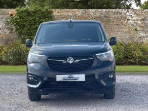 2022 Vauxhall Combo 1.5 Turbo D 2000 Griffin L1 H1 Euro 6 4dr in Black — image 3