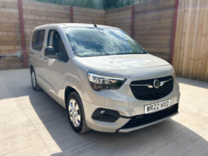 2022 Vauxhall Combo Life 4 SEAT Petrol Auto Wheelchair Accessible Disabled Access Vehicle Wav in Grey — image 5