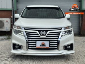 2015 Nissan Elgrand 2015 Highway Star Premium Model 2.5 5dr MPV Petrol Petrol Automatic in White — image 5