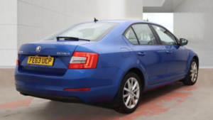 2013 Skoda Octavia 1.6 Tdi Elegance in Blue — image 4