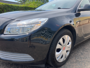 2011 Vauxhall Insignia 2.0 Cdti Exclusiv Sports Tourer 5dr Diesel Auto Euro 5 (160 Ps) in Black — image 3