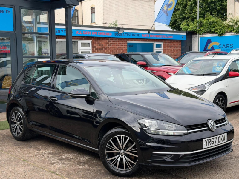 2017 Volkswagen Golf 1.4 Tsi Bluemotion Tech Se Nav Euro 6 (s/s) 5dr in Black — image 1