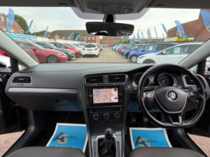 2017 Volkswagen Golf 1.4 Tsi Bluemotion Tech Se Nav Euro 6 (s/s) 5dr in Black — image 2