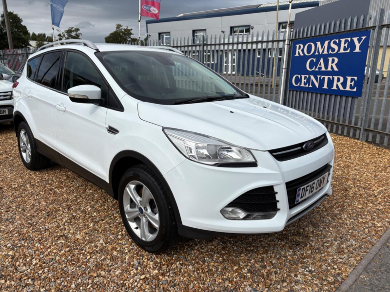 2016 Ford Kuga 2.0 Tdci Zetec 2WD Euro 6 (s/s) 5dr in White — image 1