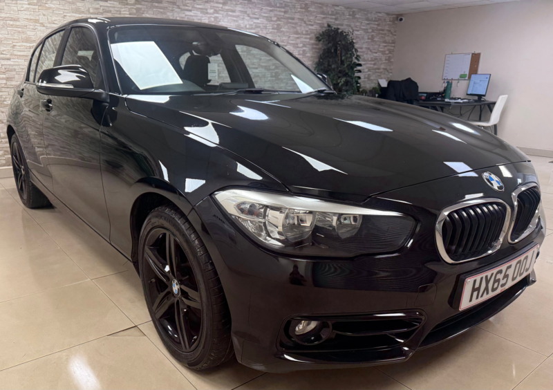 2015 BMW 1 Series 2.0 120d Sport Hatchback 5dr Diesel Manual Euro 6 (s/s) (190 Ps) in Black — image 1