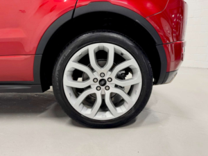 2012 Land Rover Range Rover Evoque 2.2 Sd4 Dynamic Lux SUV 5dr Diesel Auto 4WD (190 Ps) in Red — image 4