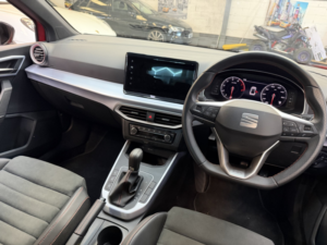 2025 SEAT Arona 1.0 Tsi Fr Sport in Red — image 2