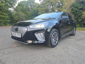 2020 Hyundai Ioniq 38.3kwh Premium Se Auto 5dr in Black — image 3
