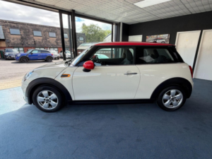 2015 MINI Hatch 1.2 One Euro 6 (s/s) 3dr in White — image 6