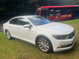 2015 Volkswagen Passat 2.0 Tdi Bluemotion Tech Se Business in White — image 2