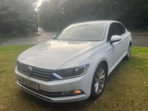2015 Volkswagen Passat 2.0 Tdi Bluemotion Tech Se Business in White — image 4