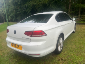 2015 Volkswagen Passat 2.0 Tdi Bluemotion Tech Se Business in White — image 6