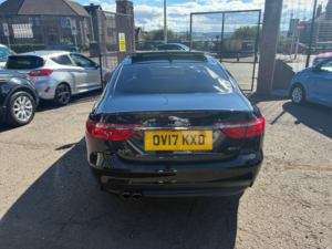 2017 Jaguar Xf 2.0d Portfolio Saloon 4dr Diesel Auto Euro 6 (s/s) (180 Ps) in Black — image 4