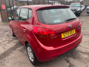 2013 Kia Venga 1.4 Crdi 1 Air MPV 5dr Diesel Manual Euro 5 (89 Bhp) in Red — image 6