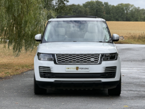 2020 Land Rover Range Rover 4.4 Sd V8 Autobiography in White — image 2