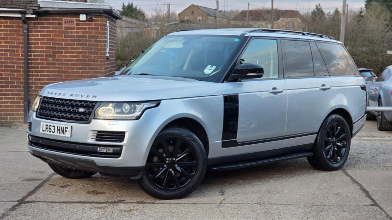 2013 Land Rover Range Rover 3.0 Td V6 Vogue Auto 4WD Euro 5 (s/s) 5dr in Silver — image 1