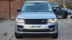 2013 Land Rover Range Rover 3.0 Td V6 Vogue Auto 4WD Euro 5 (s/s) 5dr in Silver — image 2