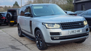 2013 Land Rover Range Rover 3.0 Td V6 Vogue Auto 4WD Euro 5 (s/s) 5dr in Silver — image 5