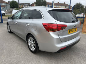 2014 Kia Ceed 1.6 Crdi Ecodynamics 3 in Silver — image 3