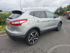 2016 Nissan Qashqai 1.5 Dci Tekna 2WD Euro 6 (s/s) 5dr in Silver — image 2