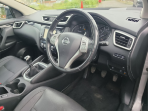 2016 Nissan Qashqai 1.5 Dci Tekna 2WD Euro 6 (s/s) 5dr in Silver — image 3