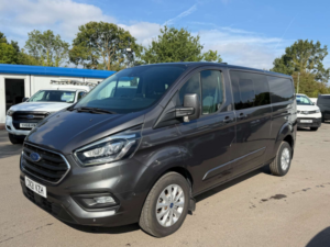 2021 Ford Transit Custom 2.0 320 Ecoblue Limited Crew Van Double Cab 5dr Diesel Auto L2 H1 Euro 6 (s/s) (185 Ps) — image 3