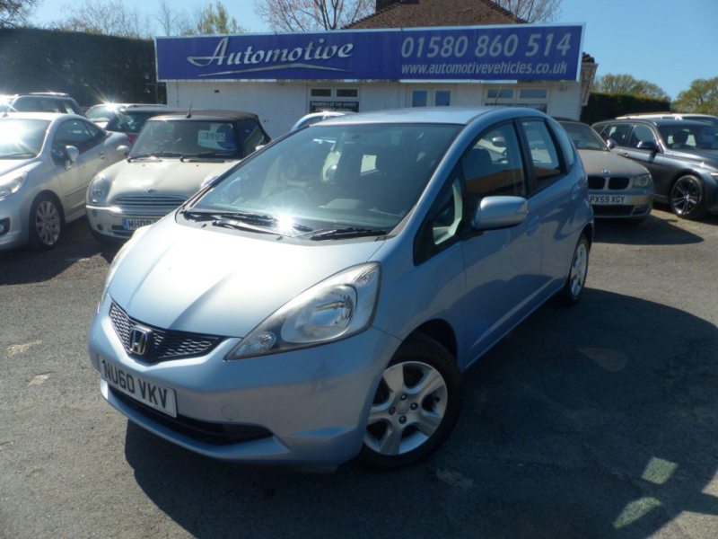 2010 Honda Jazz 1.4 I-Vtec Es in Blue — image 1